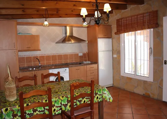 Lantställe Rosal- Solo Familias Y Parejas *