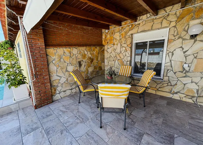 Rosal- Solo Familias Y Parejas 乡村民宿 *